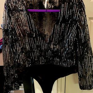 NWOT black and silver sequin body suit. Sz L